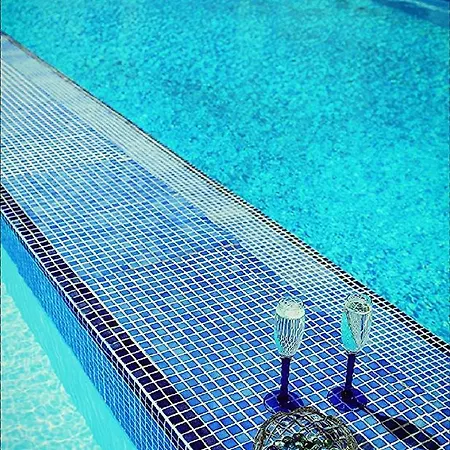 Bugibba Deluxe Penthouse With Terrace & Communal Swimming Pool شقة خليج سانت بول