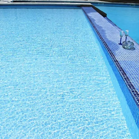 Bugibba Deluxe Penthouse With Terrace & Communal Swimming Pool St. Paul's Bay